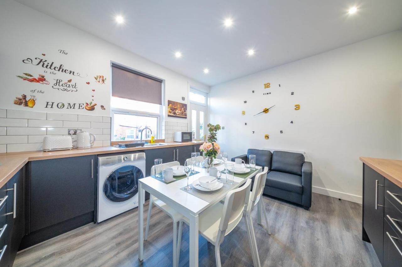*Rc12S* For Your Most Relaxed & Cosy Stay + Free Parking + Free Fast Wifi * Leeds  Ngoại thất bức ảnh